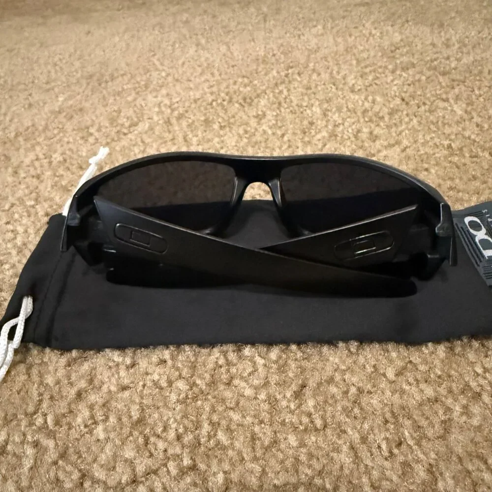 ( OO9014 ) Oakley Gascan Black Matte Frame Black Lens - Picture 4 of 8